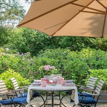 Das-kommandeur-haus-ihr-familien-ferienhaus-in-nieblum-auf-foehr Hébergement de vacances Nieblum